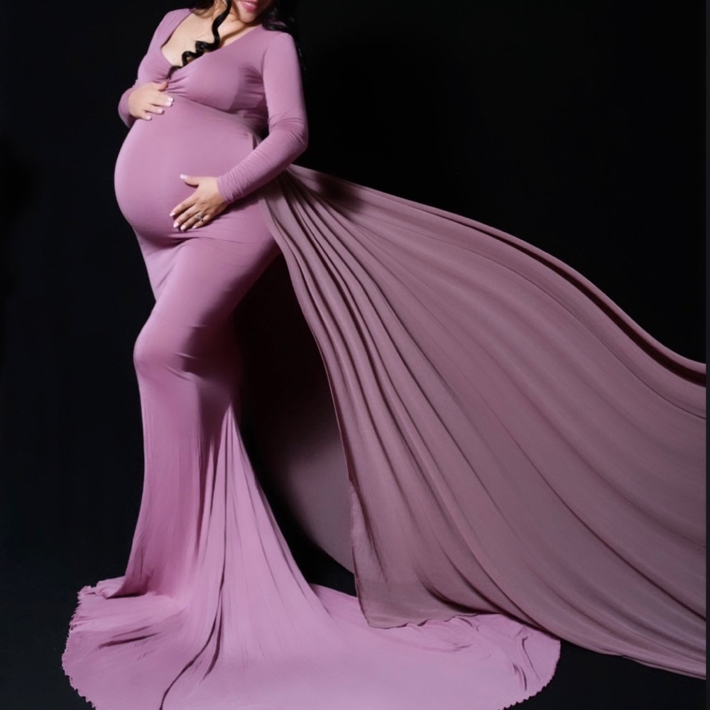 Maternity gown